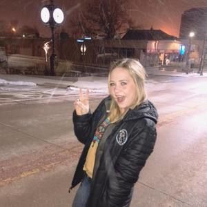 Meet your Posher, Alyssa nicole